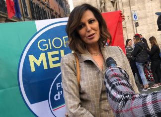 INCREDIBILE! Annunziata obbliga Meloni a parlare solo di fascismo