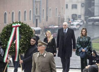Conte getta fango sul centrodestra… DI NUOVO!