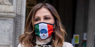 CAOS TOTALE! Ragazzi condannati all’isolamento
