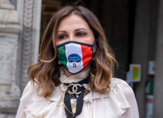 CAOS TOTALE! Ragazzi condannati all’isolamento